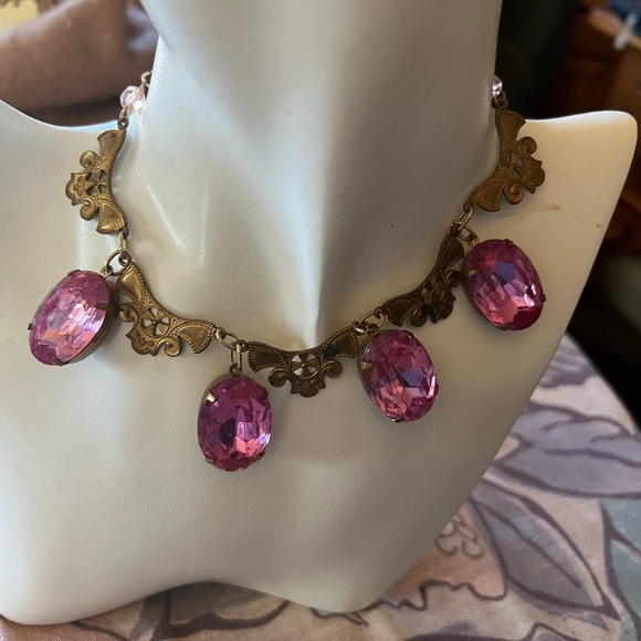 Vintage Necklace in Old Gold Filigree w/ Large Pink Prong Set Stones - Picture 3 of 4